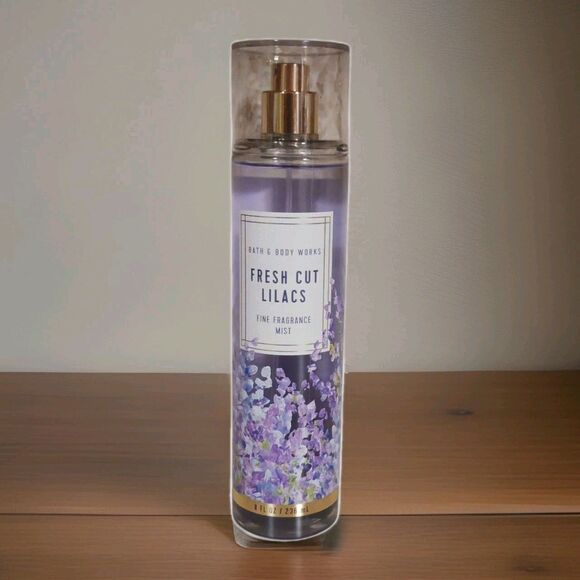 Fresh Cut Lilacs Fine Fragrance Mist 8 oz Bath & Body Works NEW - Picture 1 of 2